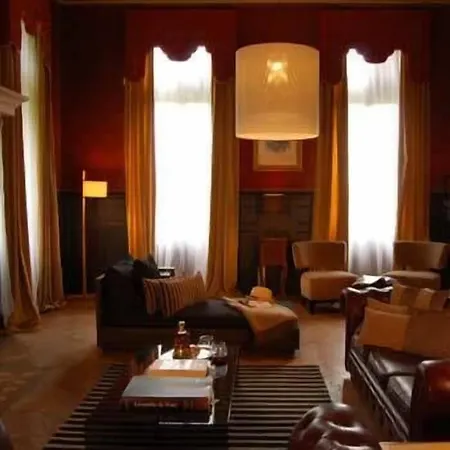 Chateau La Thuiliere Panzió