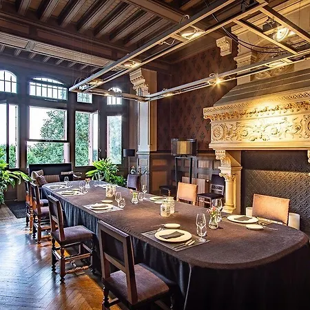 Couette-café Château La Thuilière Saint-Front-de-Pradoux