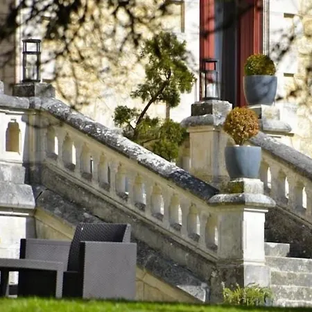 Chateau La Thuiliere Panzió