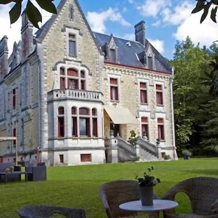 Chateau La Thuiliere B&B