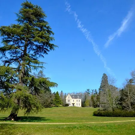 Château La Thuilière Saint-Front-de-Pradoux