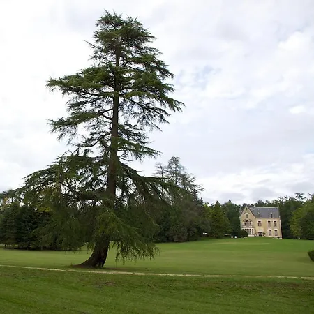Chateau La Thuiliere Bed & Breakfast