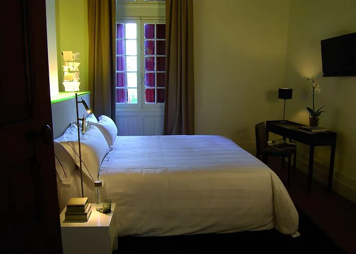 Bed & Breakfast Chateau La Thuiliere Saint-Front-de-Pradoux