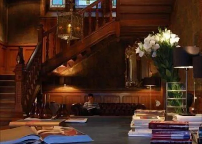 Chateau La Thuiliere Bed & Breakfast 4*