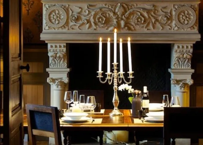 Chateau La Thuiliere 4* Saint-Front-de-Pradoux