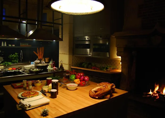 Chateau La Thuiliere Bed & Breakfast Saint-Front-de-Pradoux