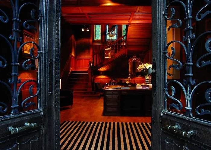 Bed & Breakfast Chateau La Thuiliere Saint-Front-de-Pradoux