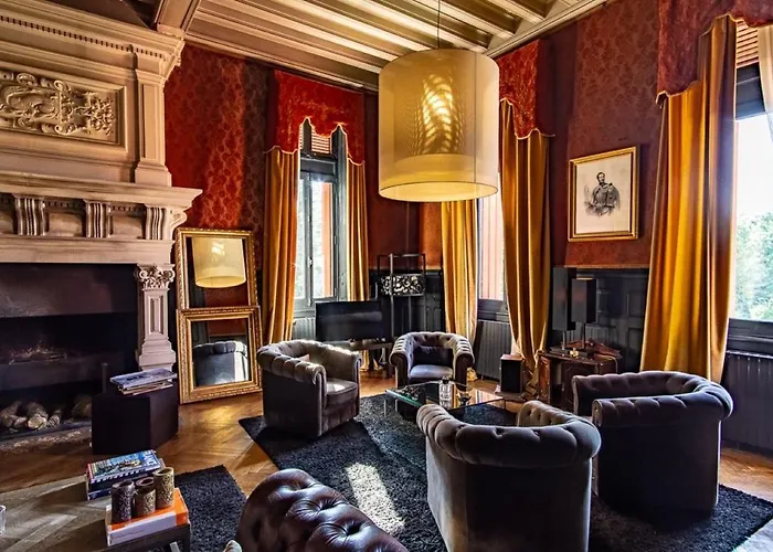 Chateau La Thuiliere Bed & Breakfast 4*