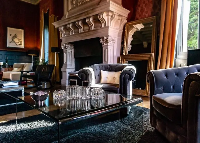 Chateau La Thuiliere Bed & Breakfast 4*